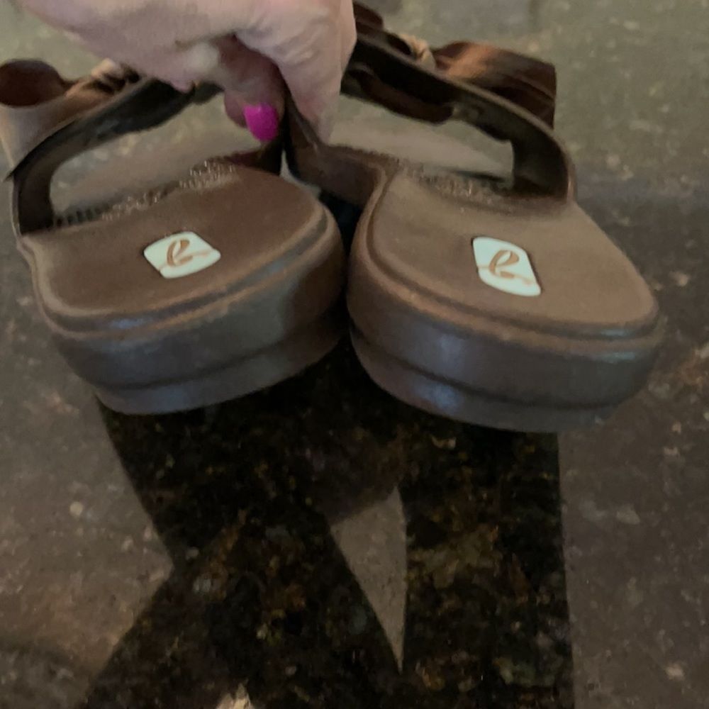 Oka b. Bow Chic *Classic* Neutral Slides Sz M/L Ln! - Picture 6 of 11